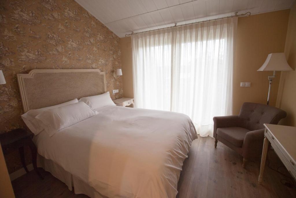 El Jardin De Vikera Guest House San Andres de Montejos Room photo