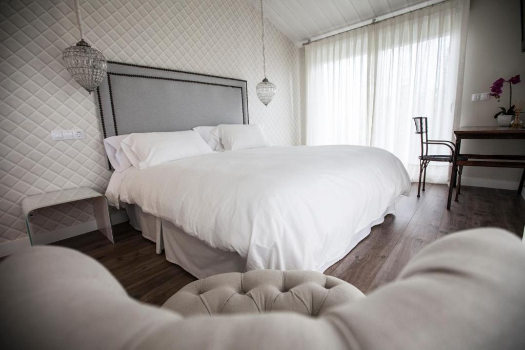 El Jardin De Vikera Guest House San Andres de Montejos Room photo